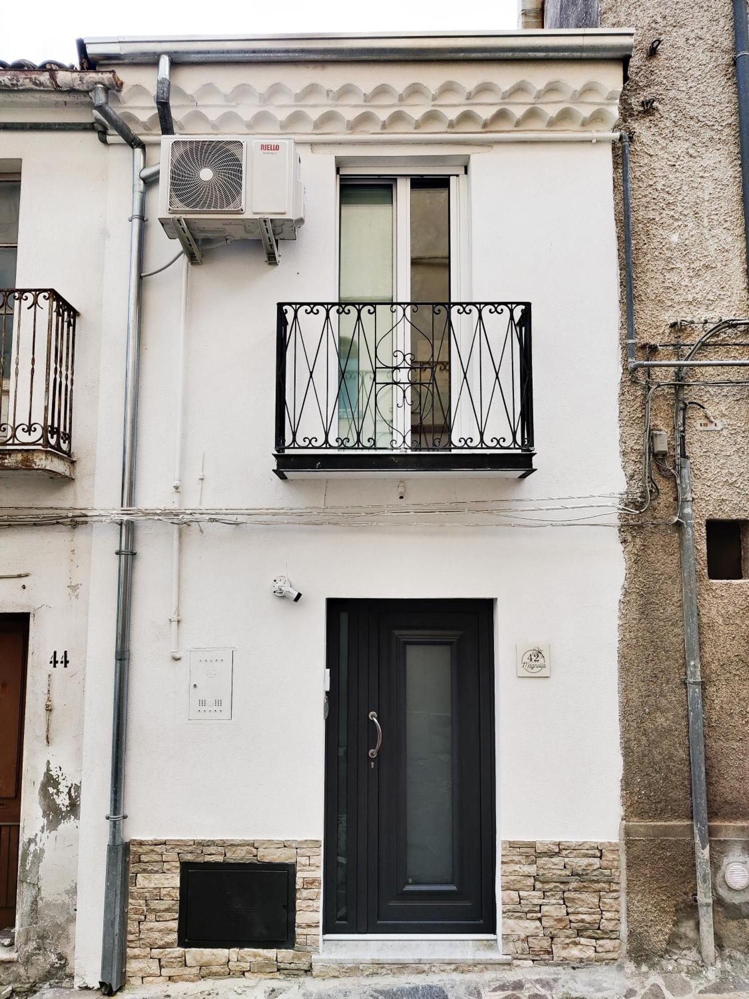 Casa Vacanze Magnolia 42 Calitri エクステリア 写真